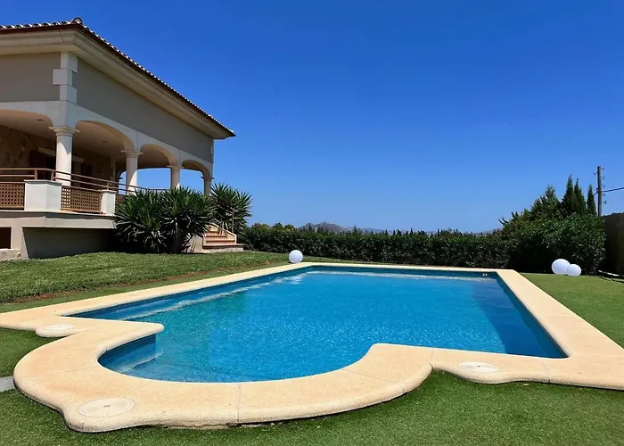Villa Octopus By Bebreeze